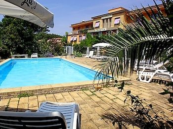 Фото Hotel Le Clement V