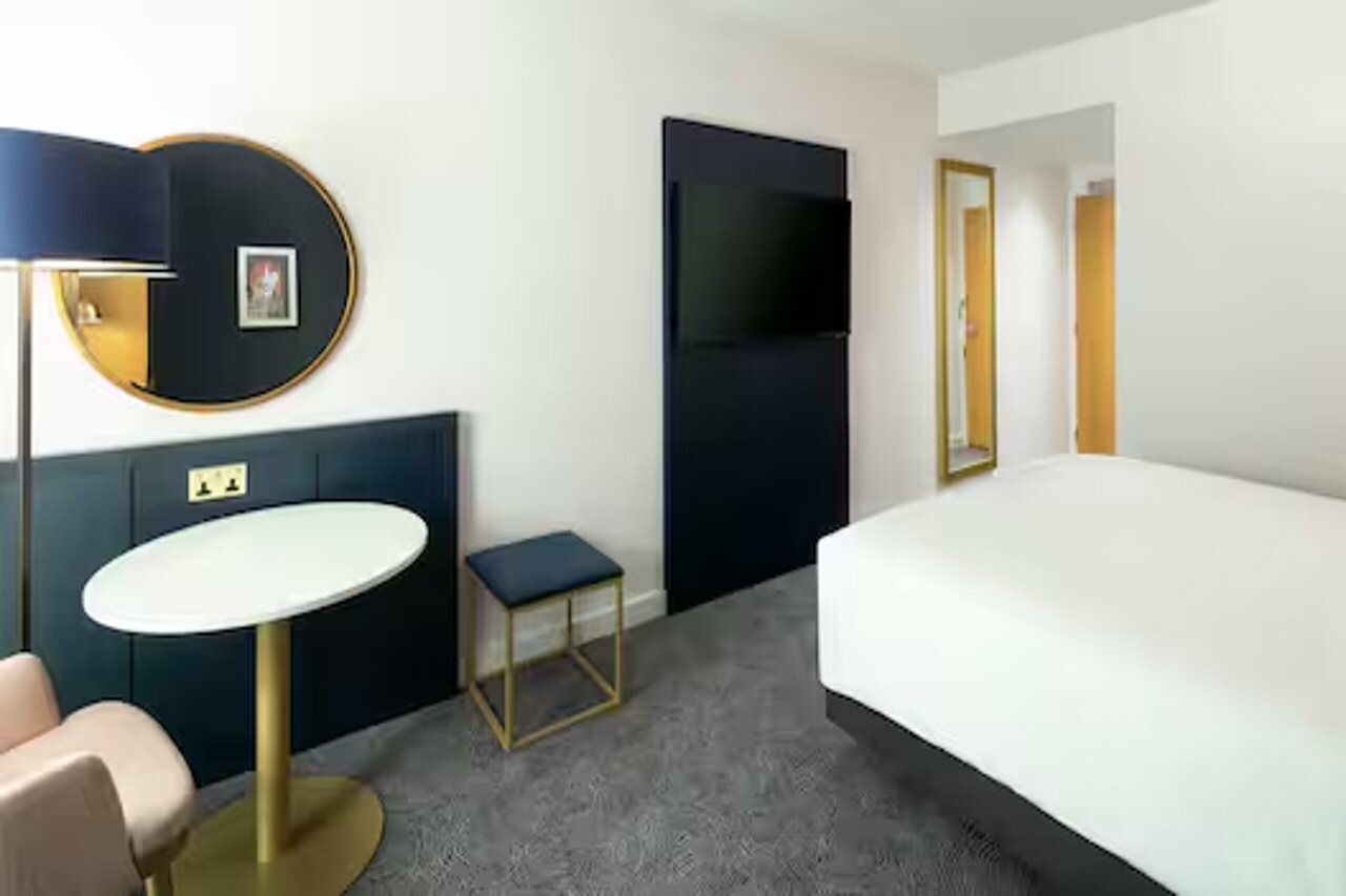 Фото DoubleTree by Hilton Hotel Leeds City Centre