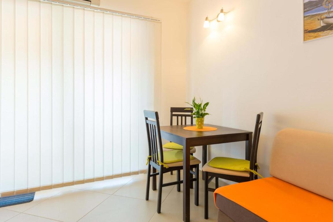 Фото Apartments Mandy