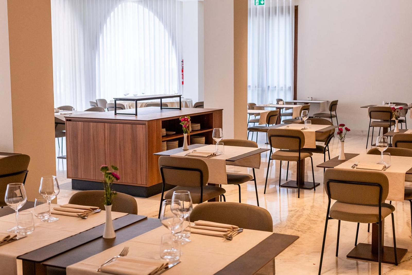 Фото Hotel Habitat