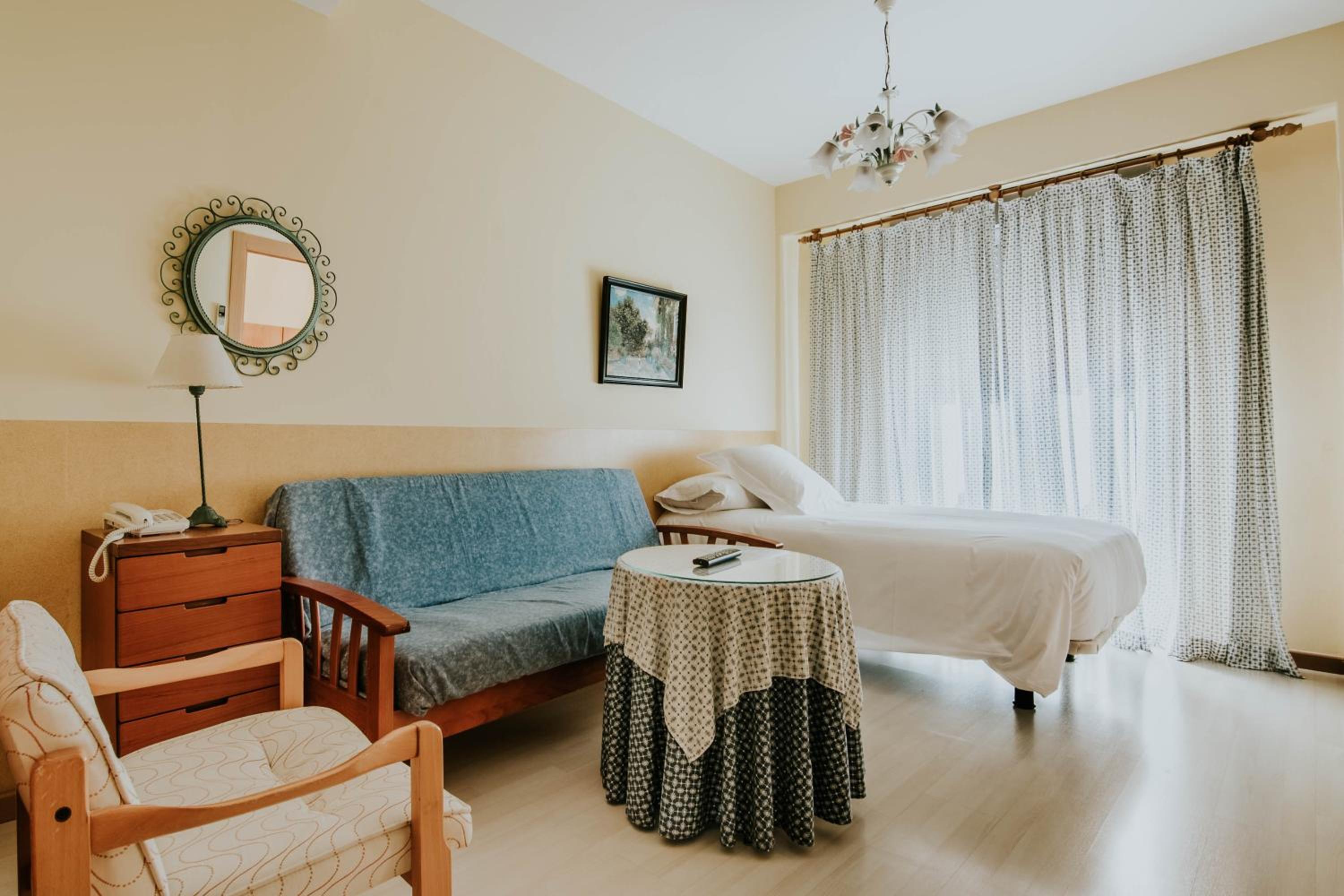 Фото Hotel Isasa