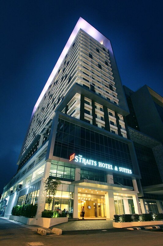 Гостиница The Straits Hotel & Suites в Малакке