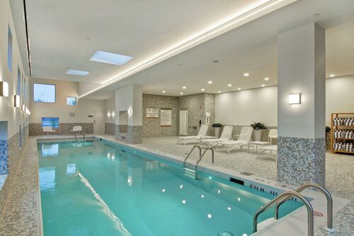 Гостиница Home2 Suites by Hilton Montreal Dorval в Дорвале