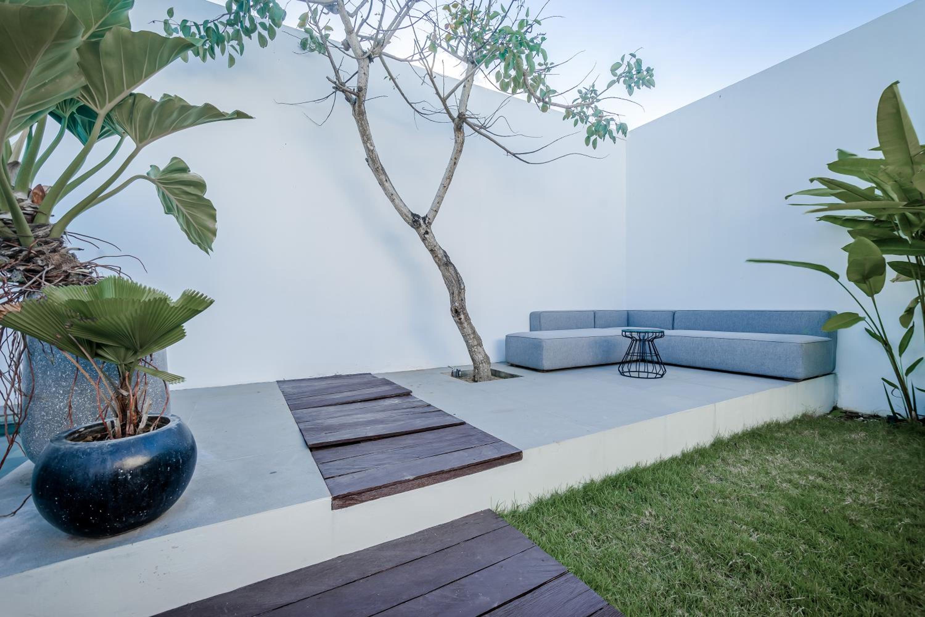 Фото Mile Stone Villa