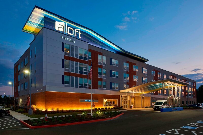 Гостиница Aloft Cleveland Airport