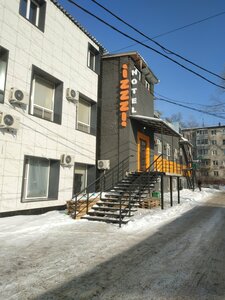 Izzzi (1st Microdistrict, Bureyskaya Street, 2БлитА1), hotel
