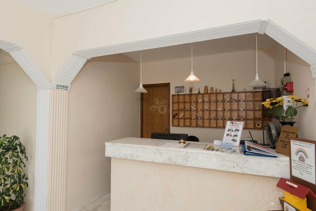 Фото отеля 2