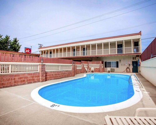 Гостиница Quality Inn & Suites Bremerton near Naval Shipyard в Бремертоне