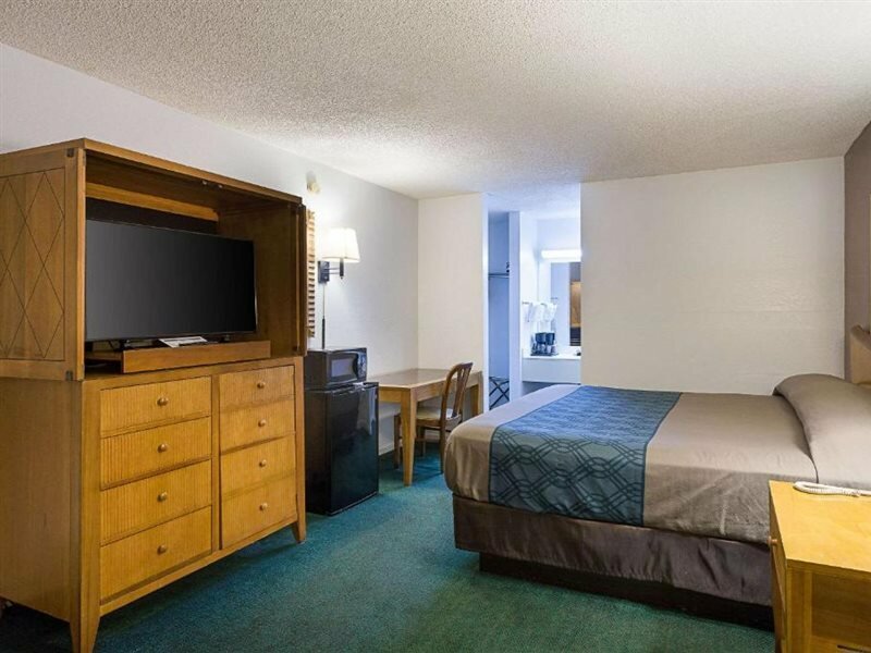 Фото Rodeway Inn Lake City I-75