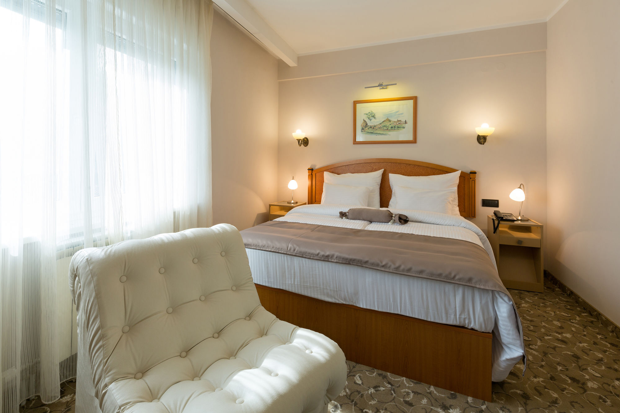 Фото Hotel Sterling Garni