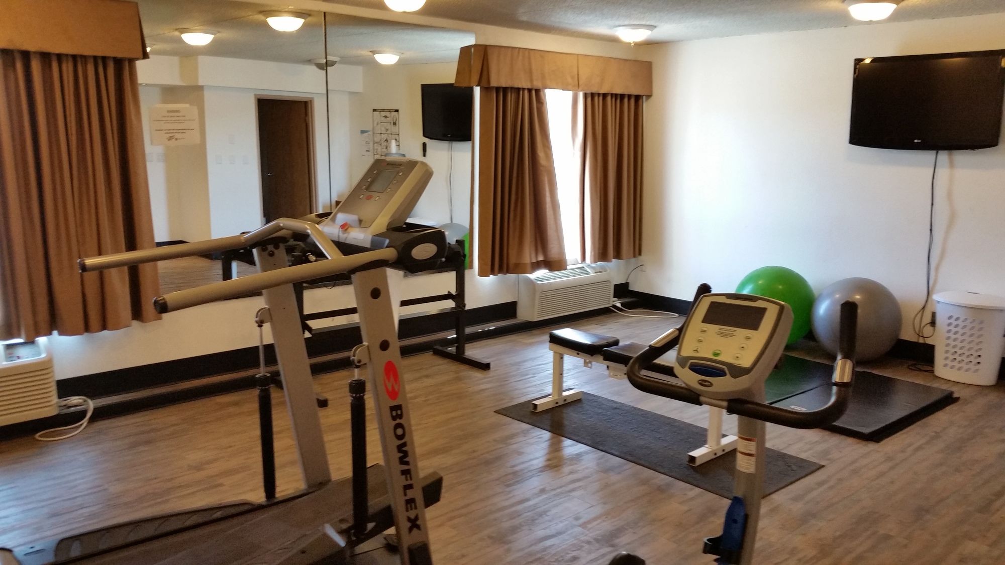 Фото Stonebridge Hotel