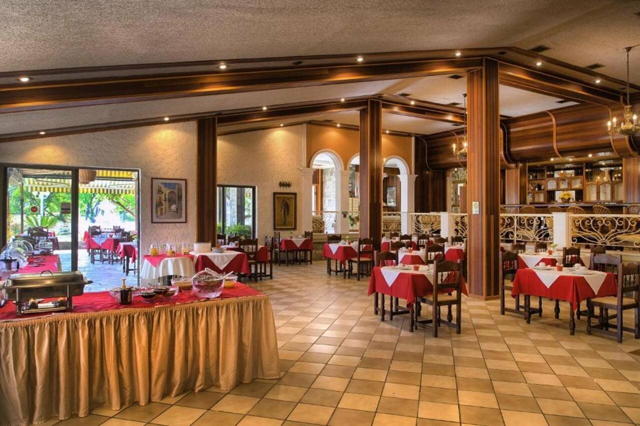 Фото Molfetta Beach Hotel