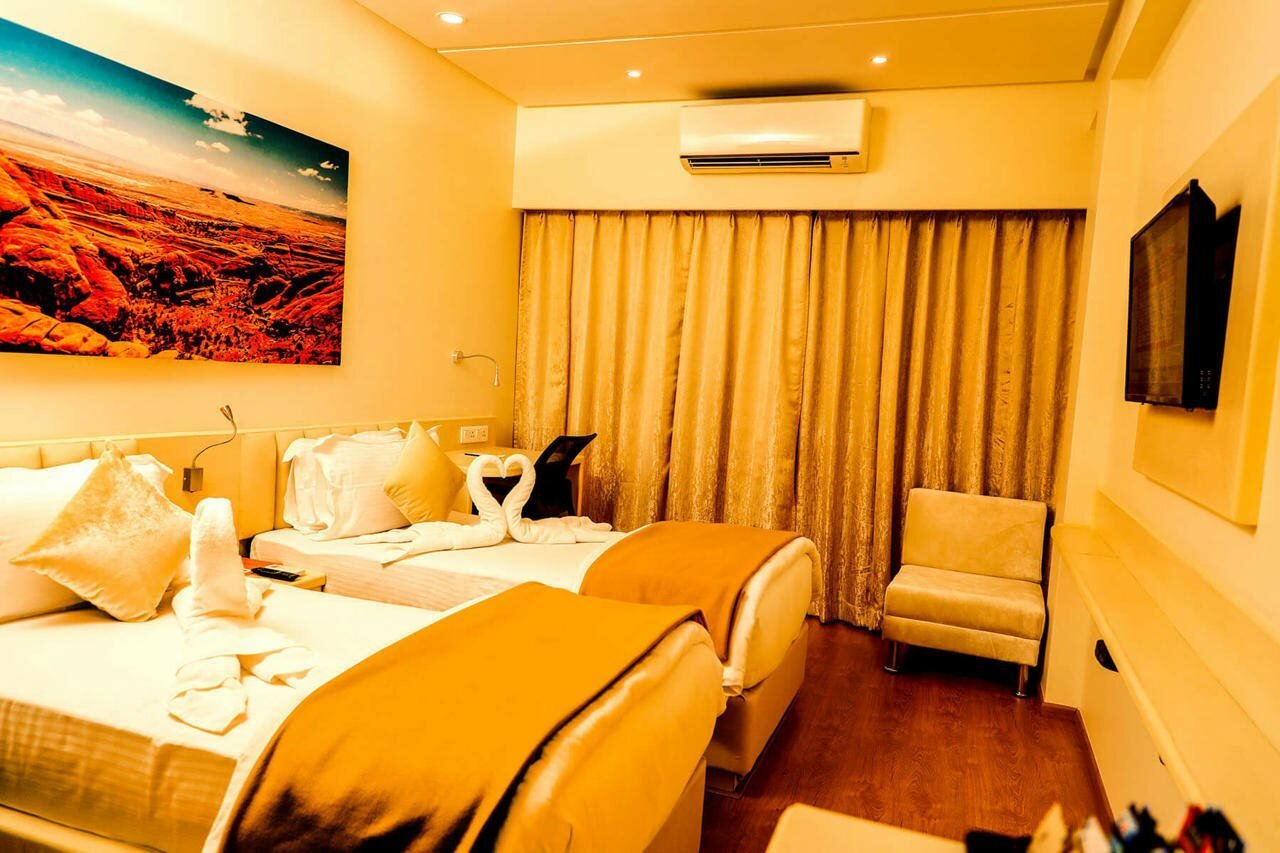 Фото Kyriad Hotel Nashik