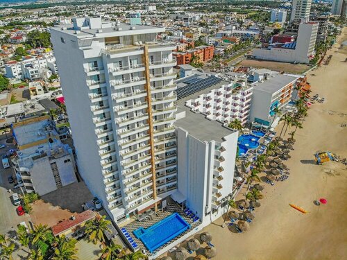 Гостиница Pacific Palace Beach Tower Hotel в Штате Синалоа
