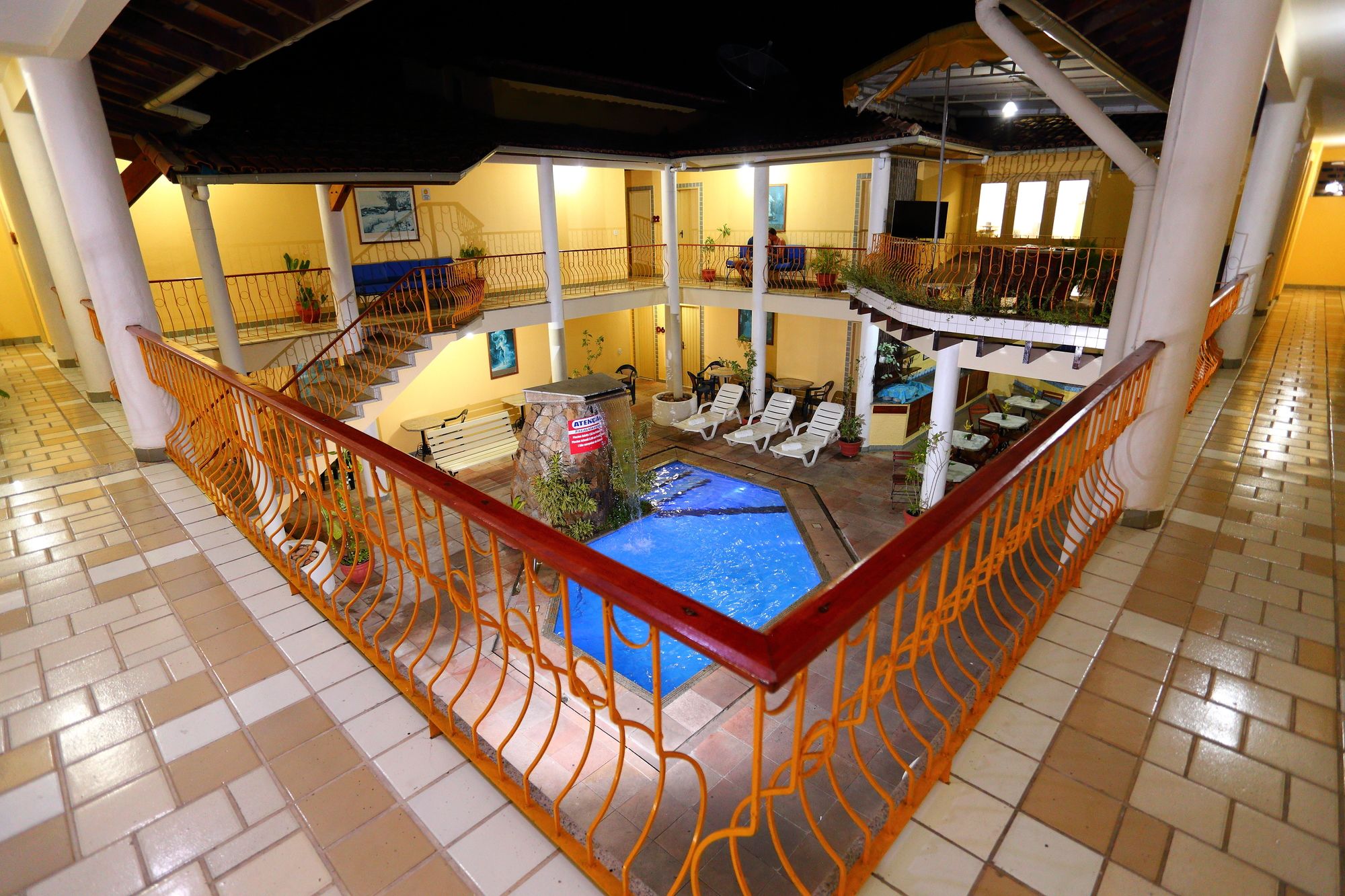 Фото Marlim Porto Hotel