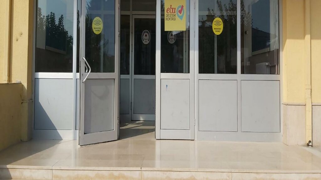 Primary school Nurettin Tepe Primary School, Erenler, photo