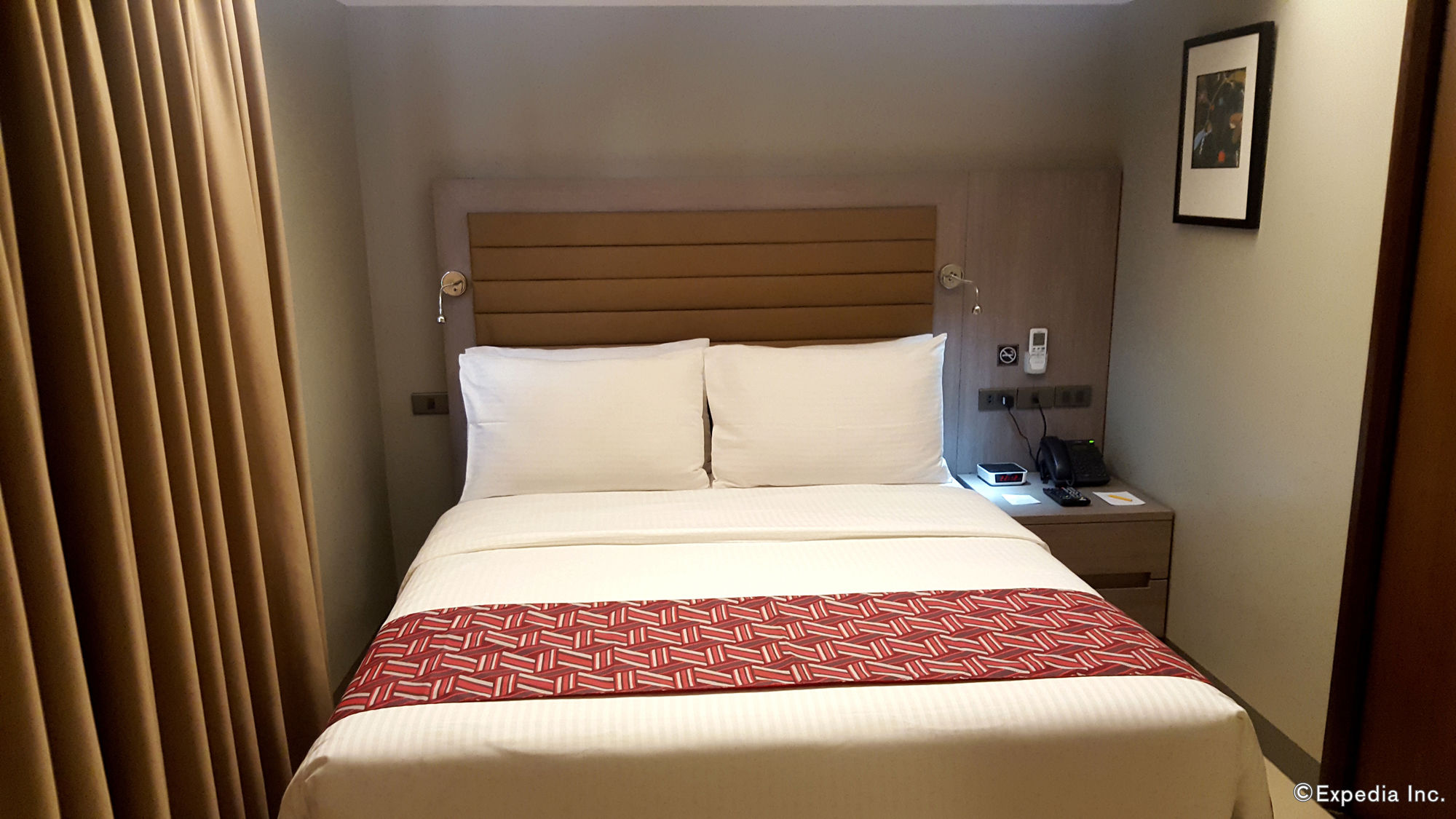 Фото Oyo 146 Solace Hotel