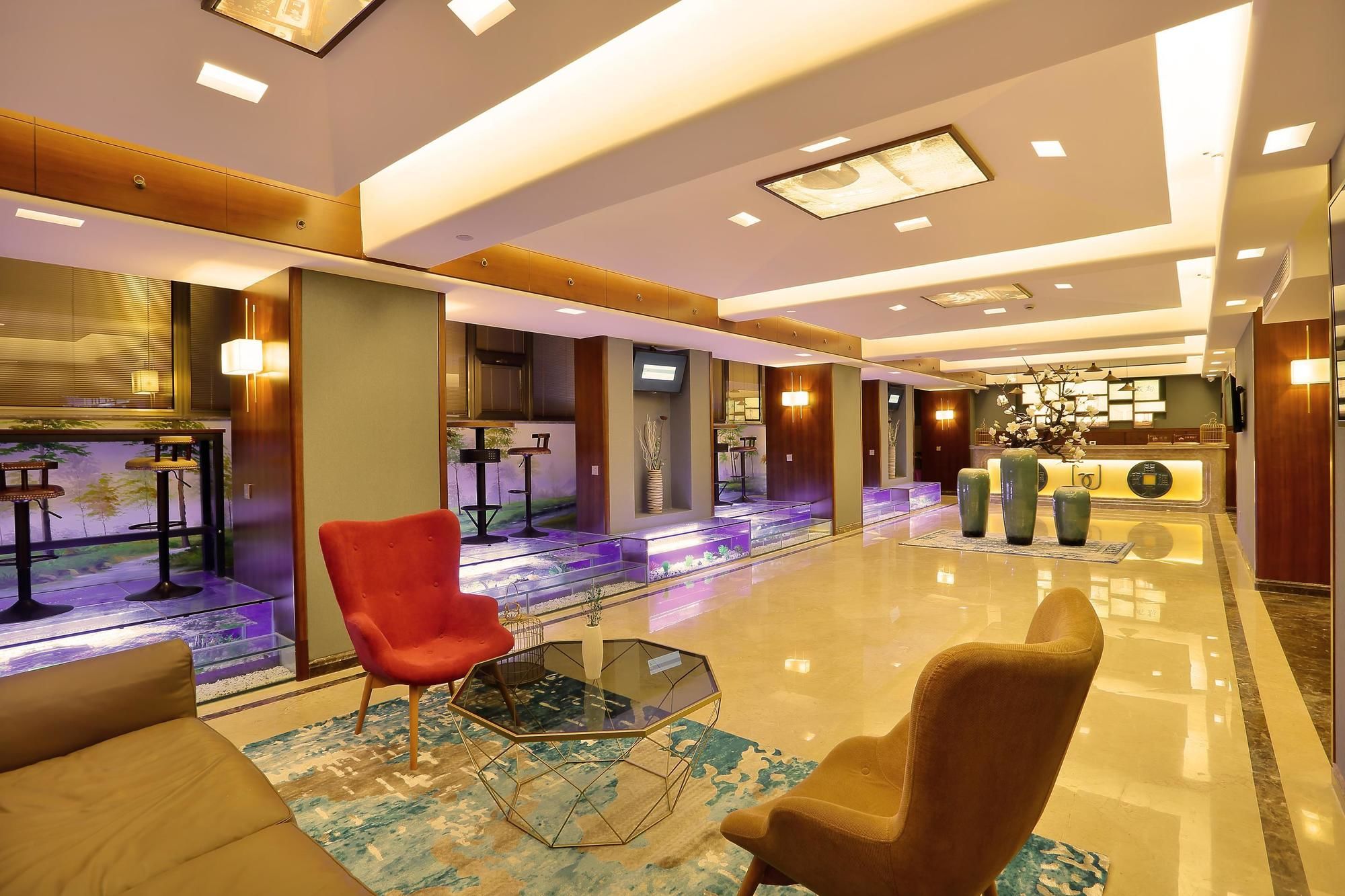 Фото Lujia International Hotel