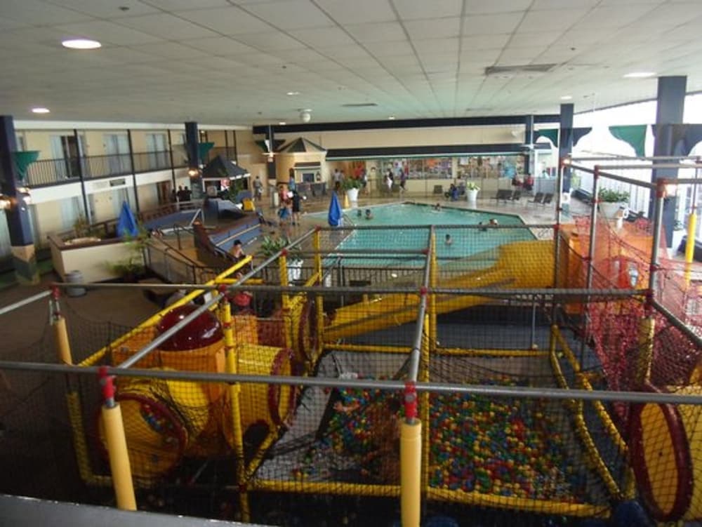 Фото Emerald Beach Hotel