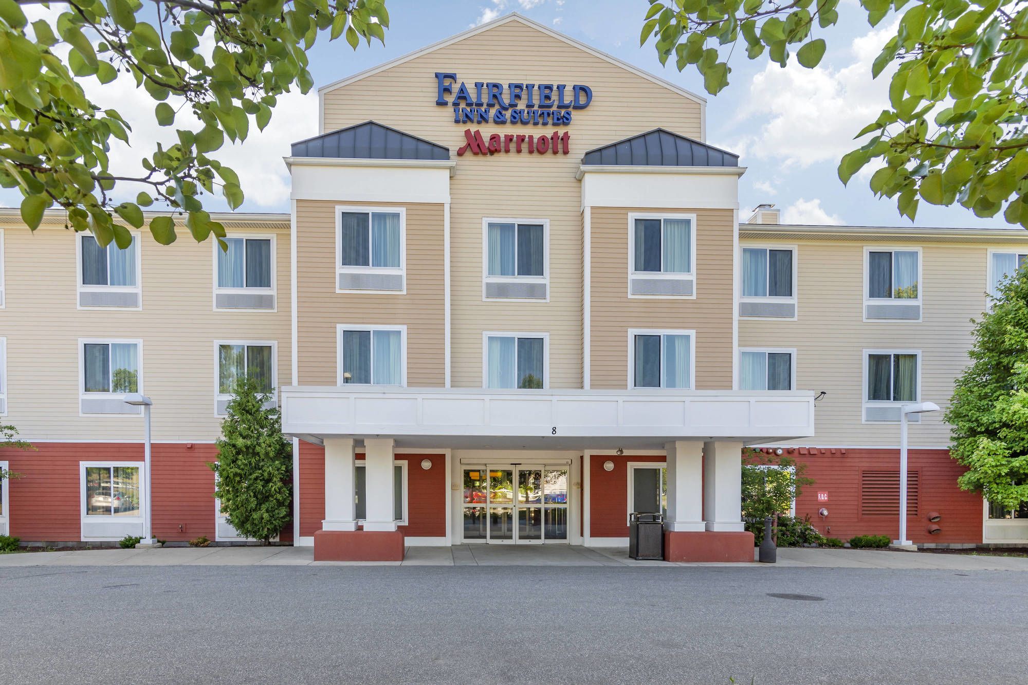 Фото Fairfield Inn & Suites by Marriott Hooksett