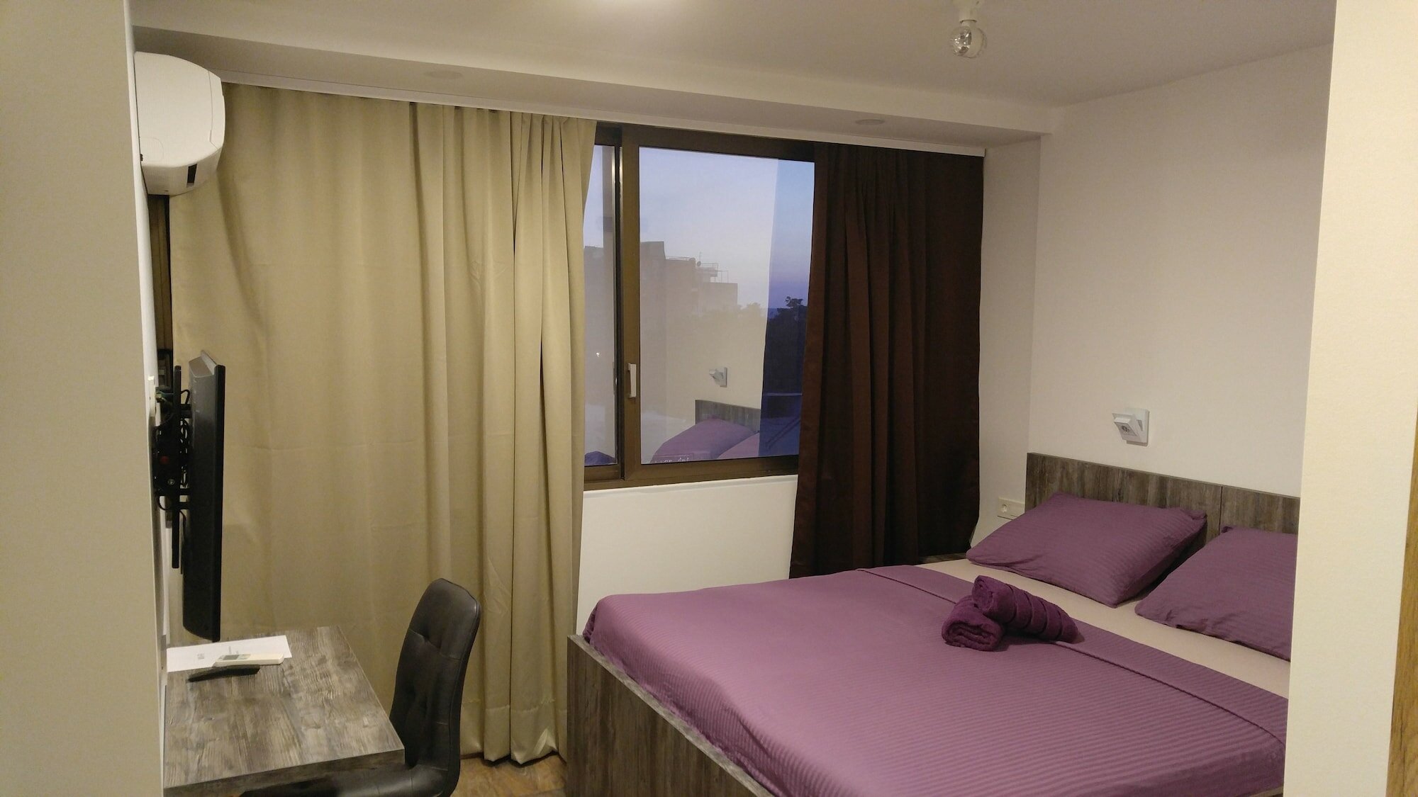 Фото Apinelo Tower Rooms