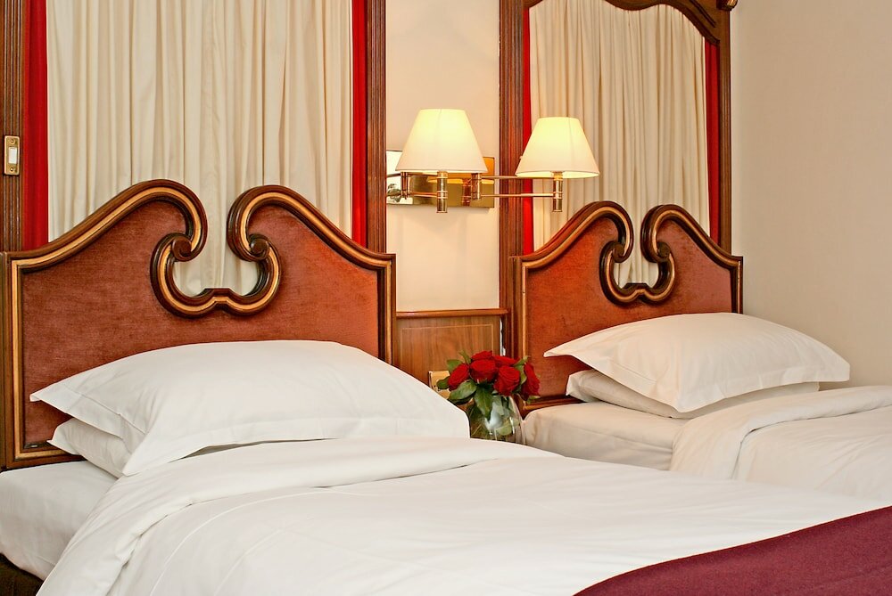 Фото The Rathbone Hotel, Fitzrovia