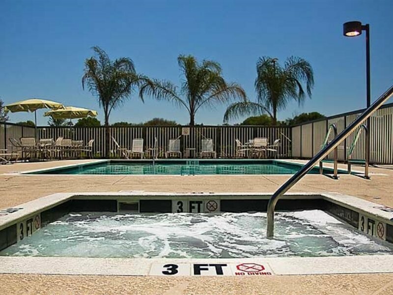 Фото Fairfield Inn & Suites by Marriott Tampa Fairgrounds/Casino