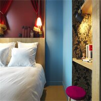 Фото Mob Paris Les Pouches