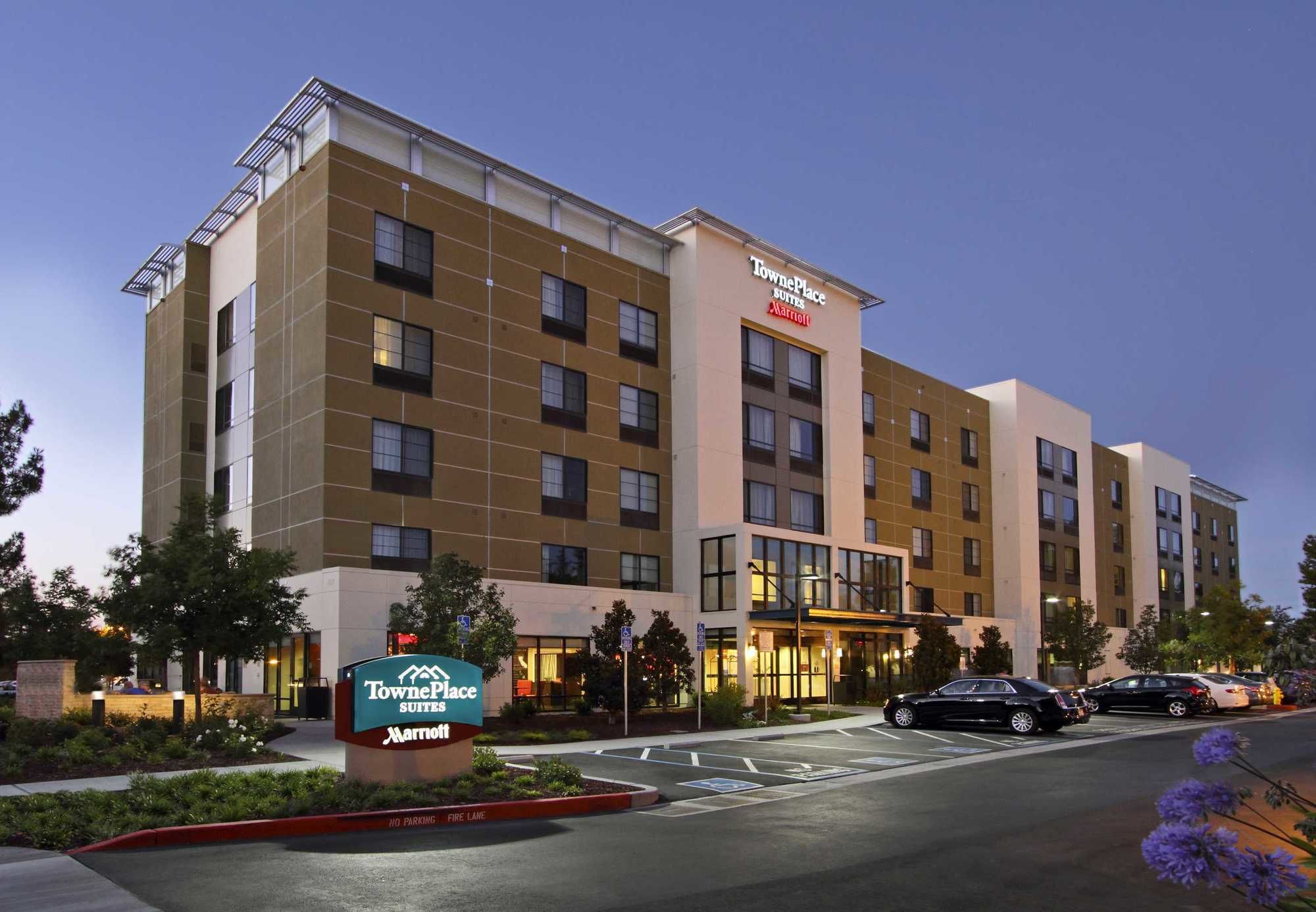 Фото TownePlace Suites San Jose Santa Clara