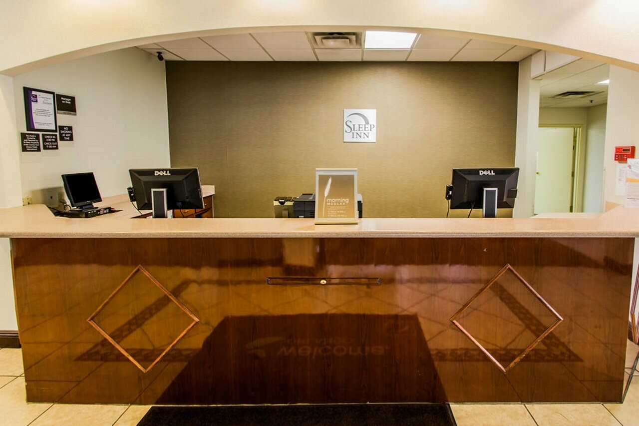 Фото Sleep Inn & Suites Orlando International Airport