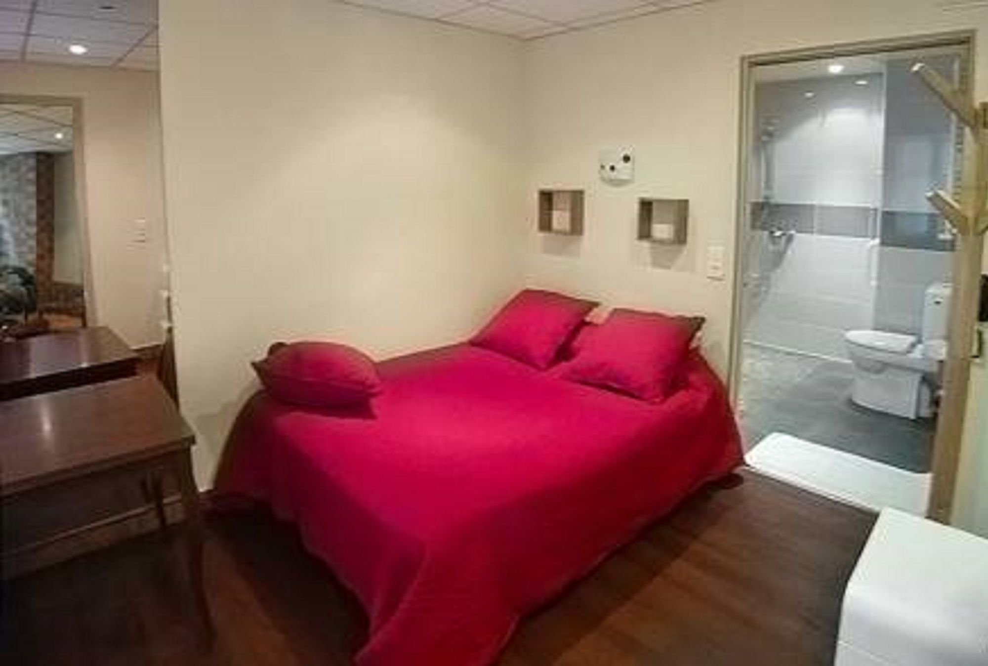 Фото Hotel Jarry