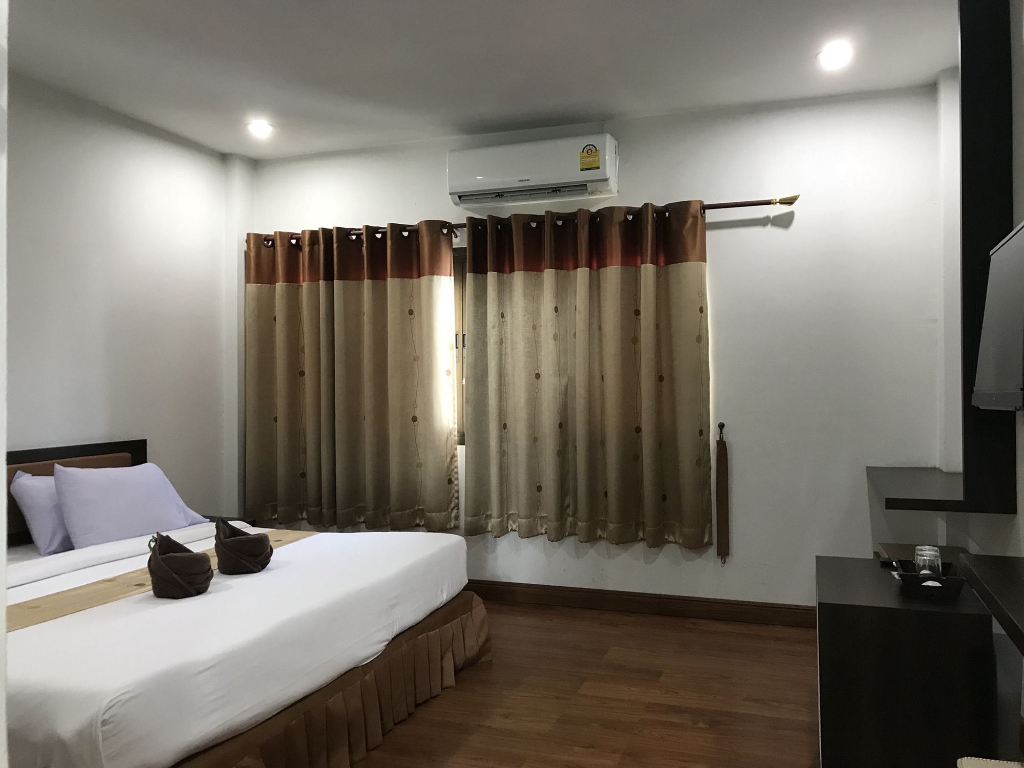 Фото Bordin Hotel