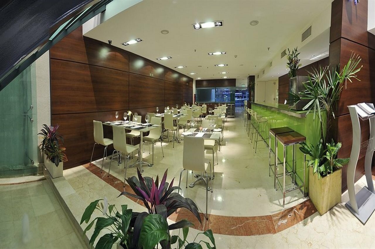 Фото Howard Johnson by Wyndham Cordoba