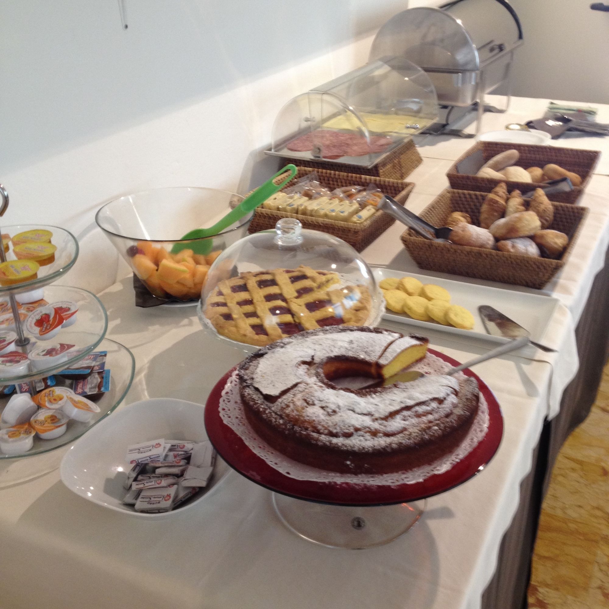 Фото Hotel Capitol