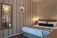 Фото Hôtel Romance Malesherbes