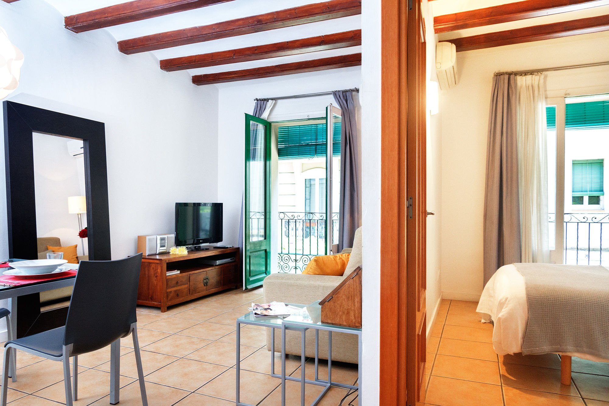 Фото Feelathome Cabanyes Apartment