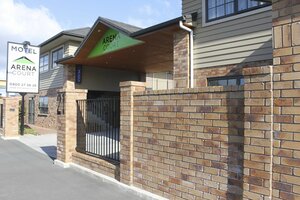 Гостиница Arena Court Motor Lodge