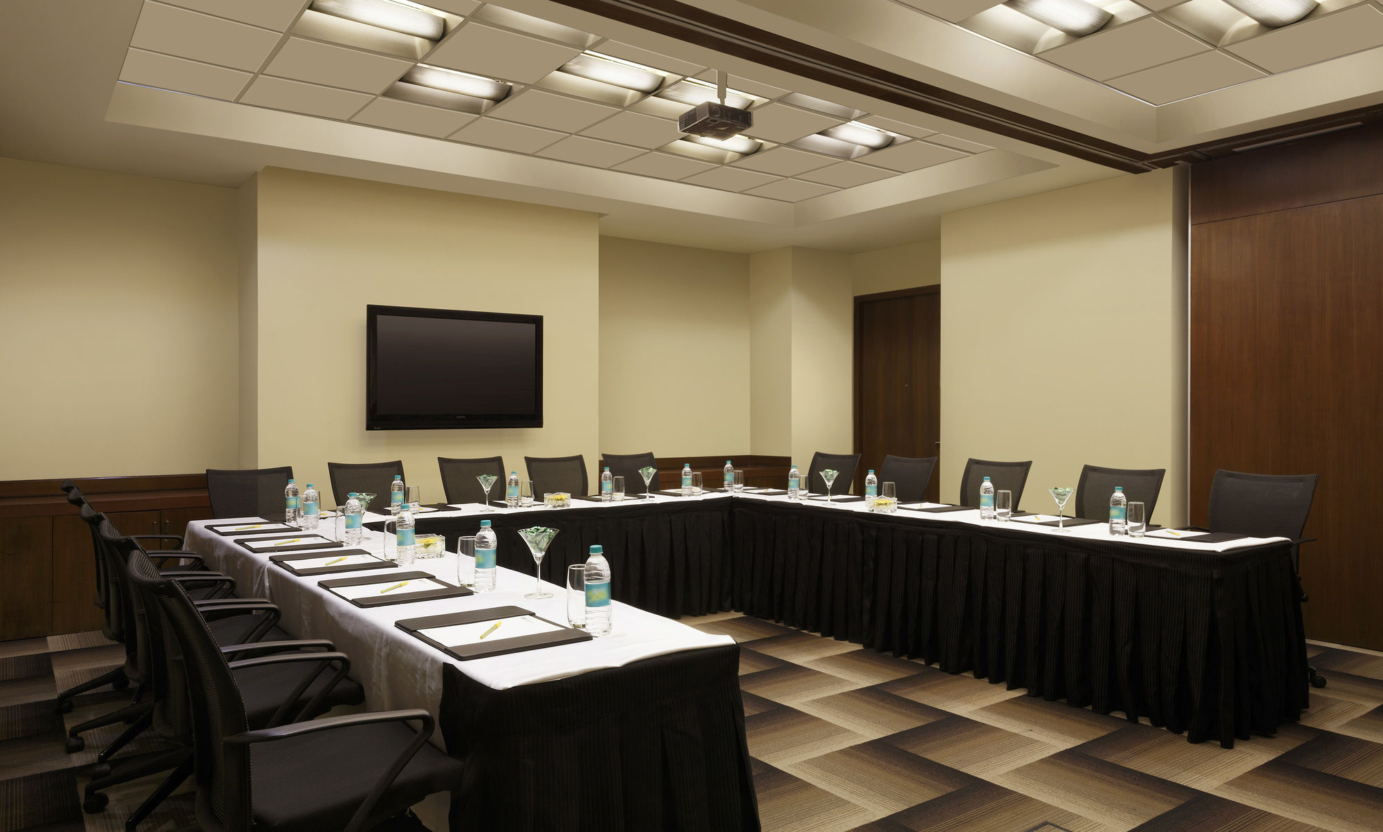 Фото Hilton Garden Inn New Delhi/Saket