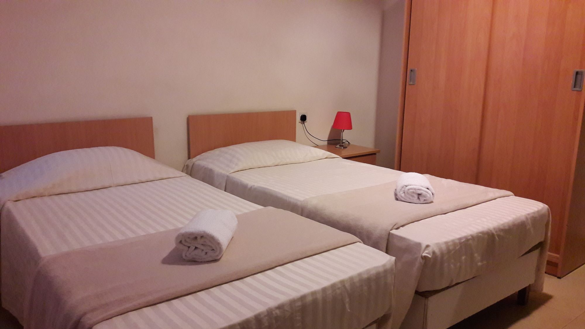 Фото Tropicana Hotel