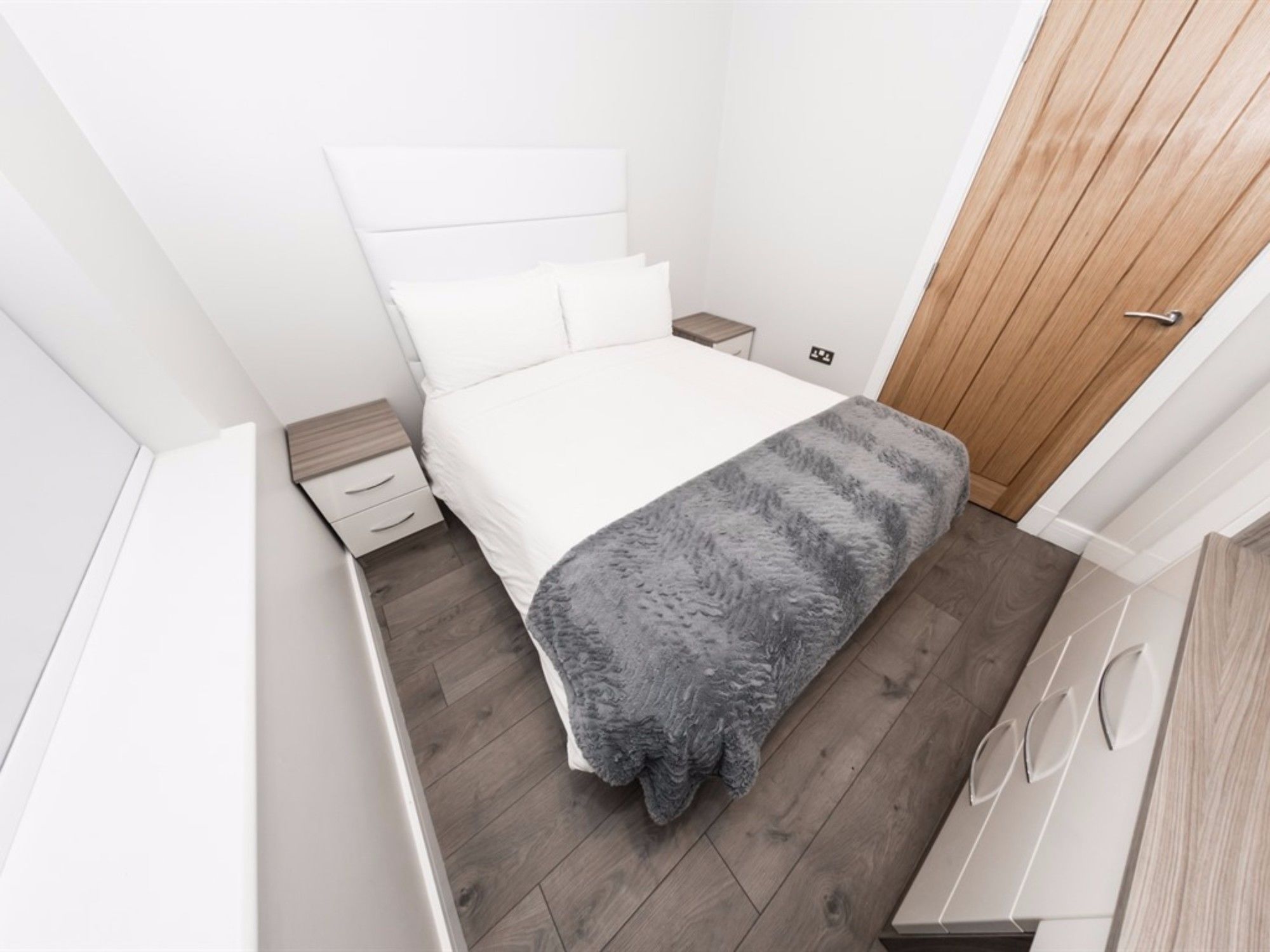 Фото Malthouse Court