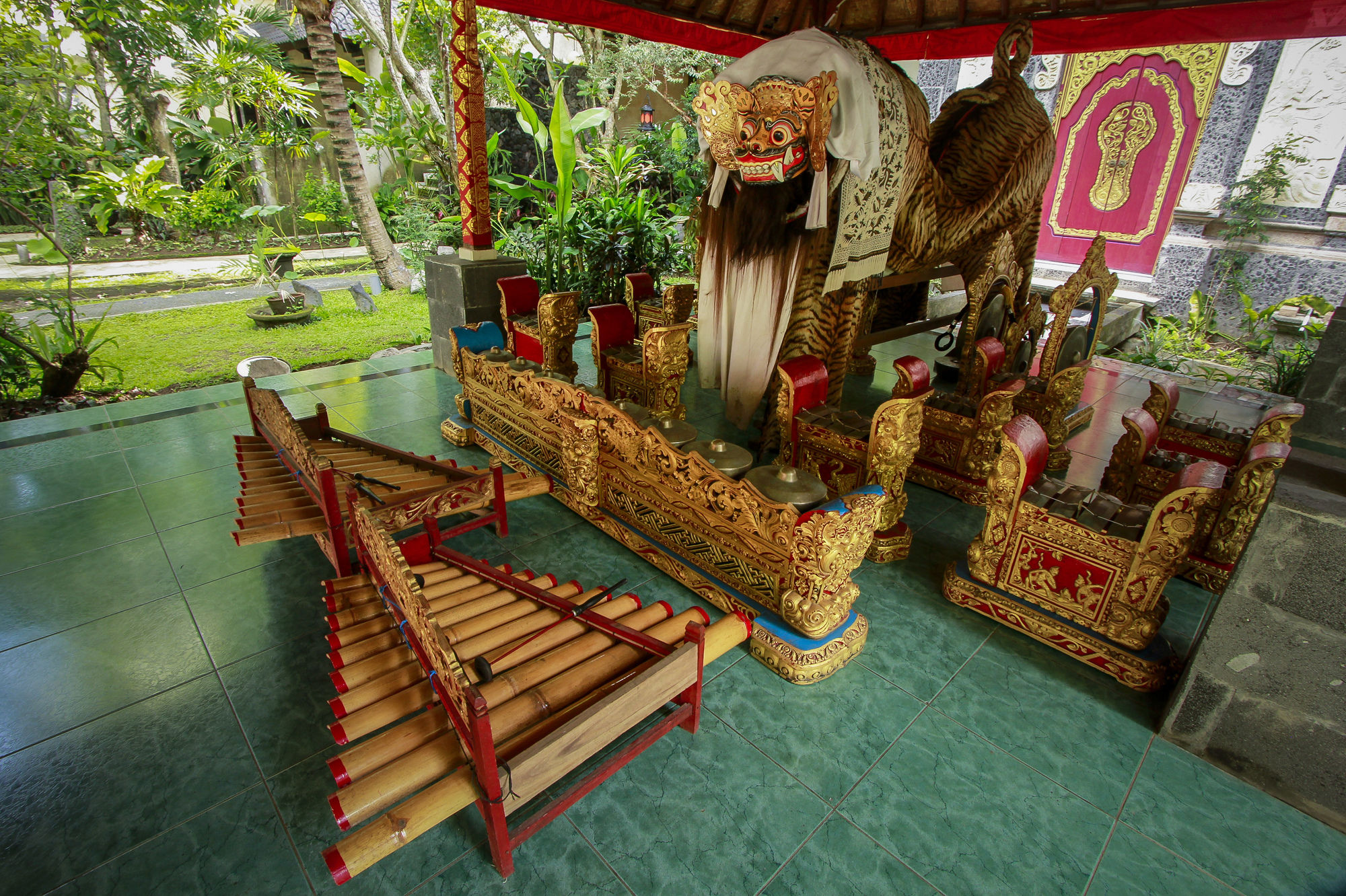 Фото Dewangga Bungalow