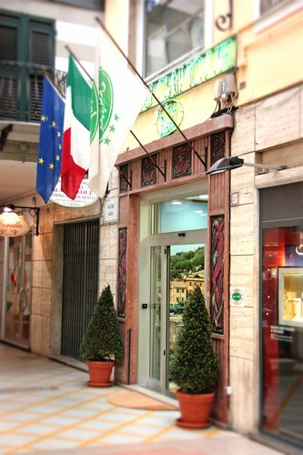 Гостиница Cavour в Рапалло