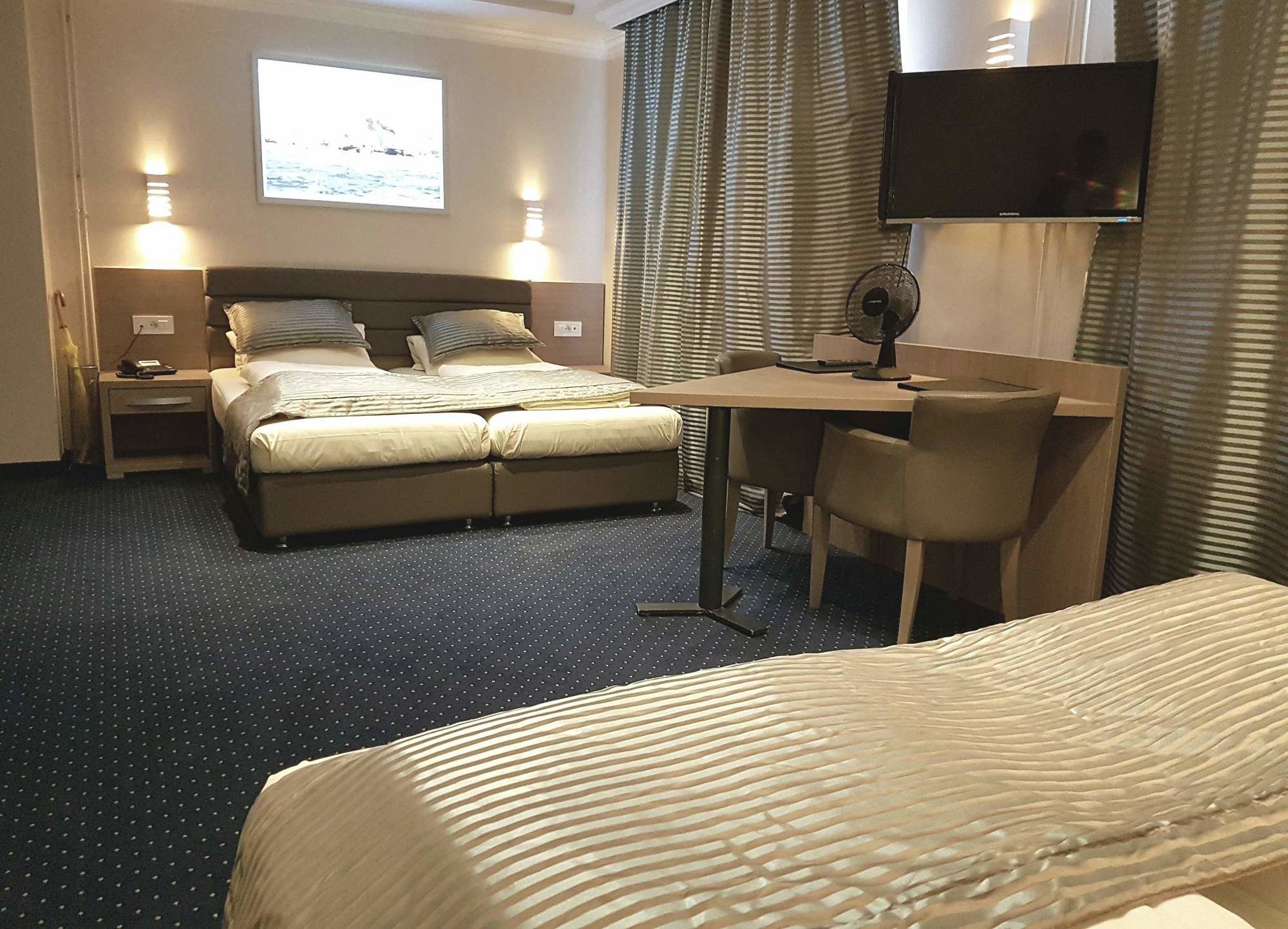 Фото St Joseph Hotel Hamburg Reeperbahn St Pauli Kiez