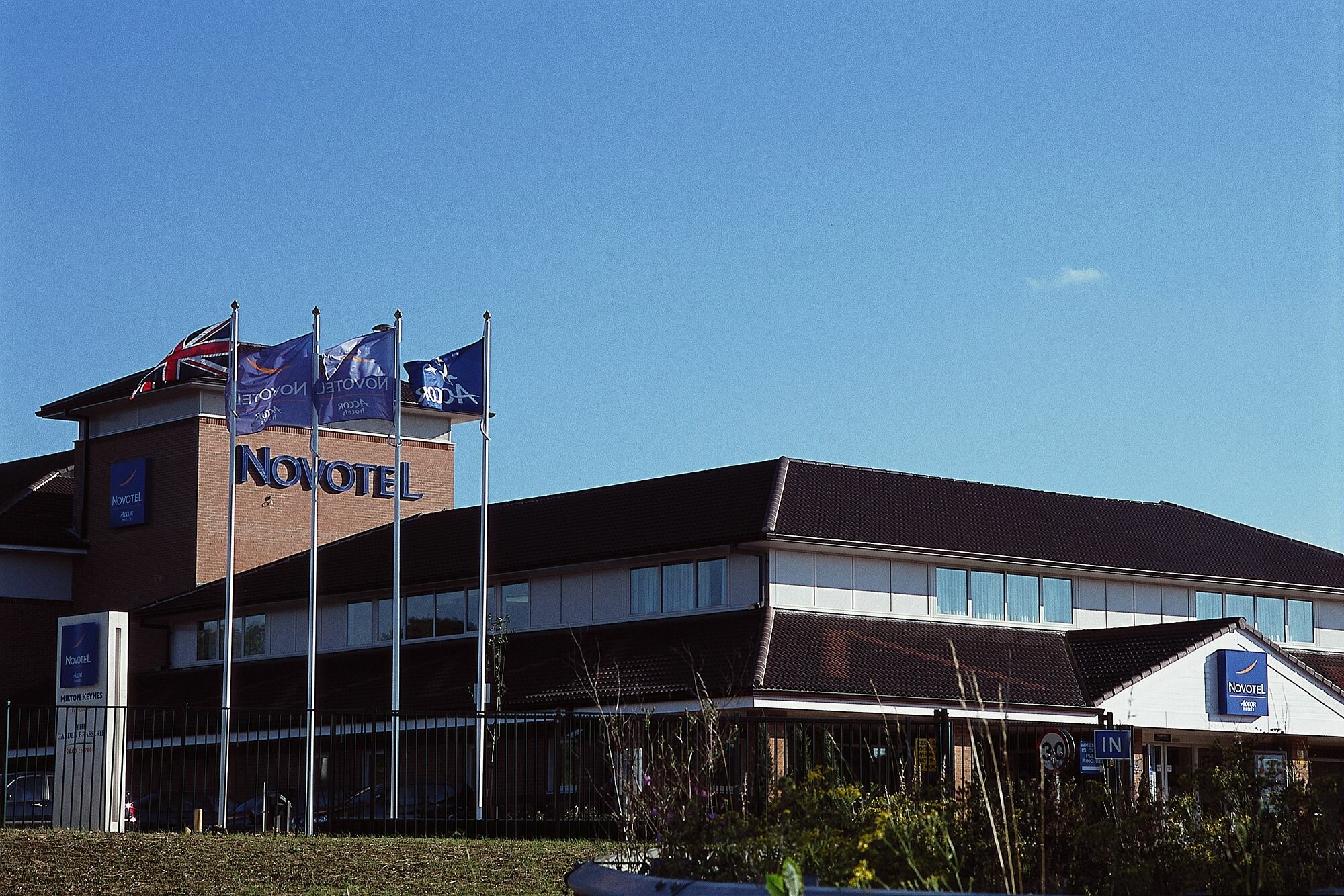 Фото Novotel Milton Keynes