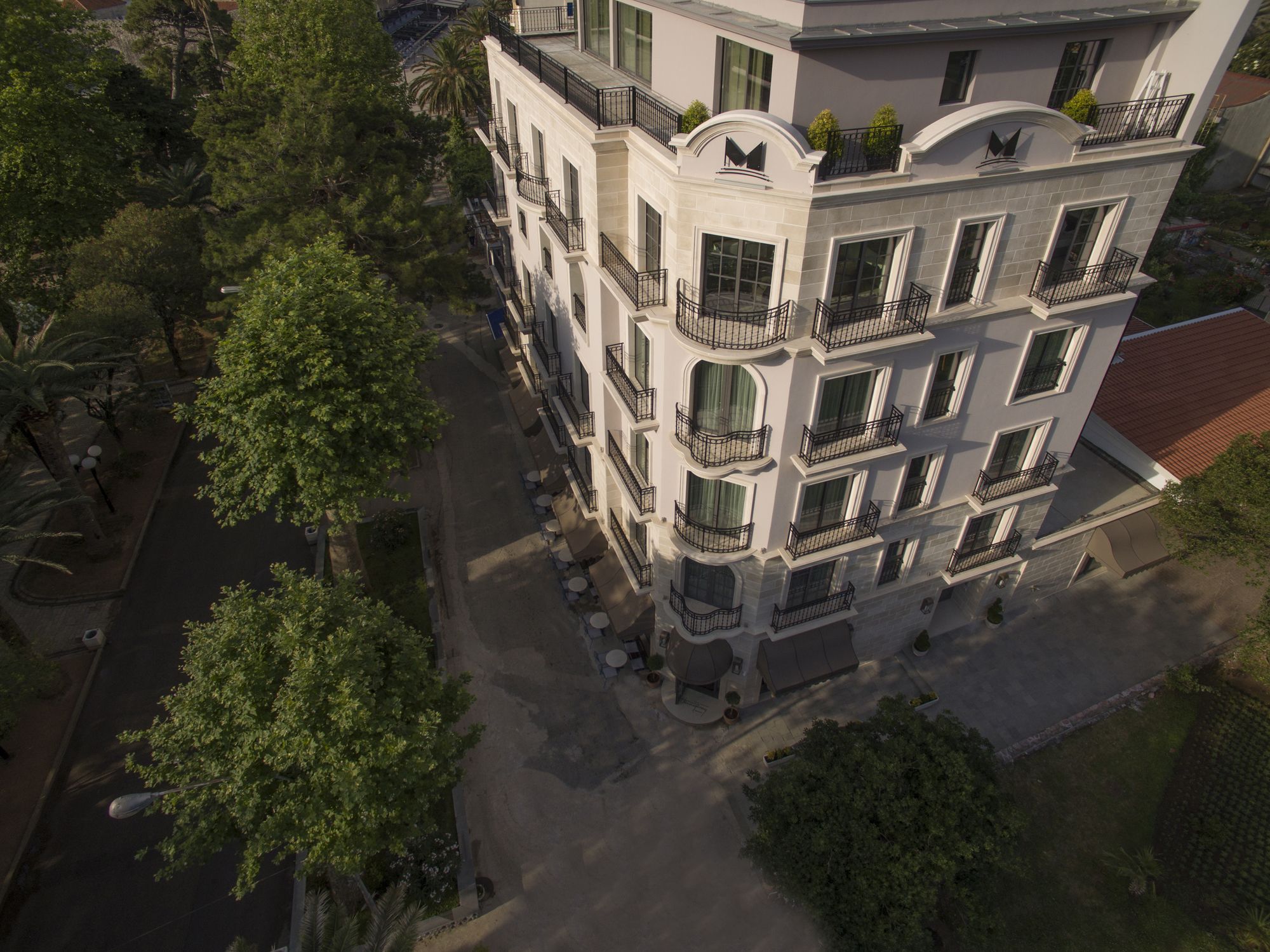 Фото Hotel Majestic