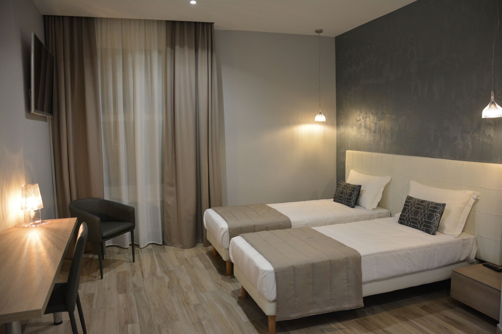 Фото ApartHotel Durini
