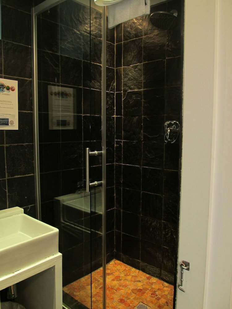 Фото Daddy Long Legs Art Hotel