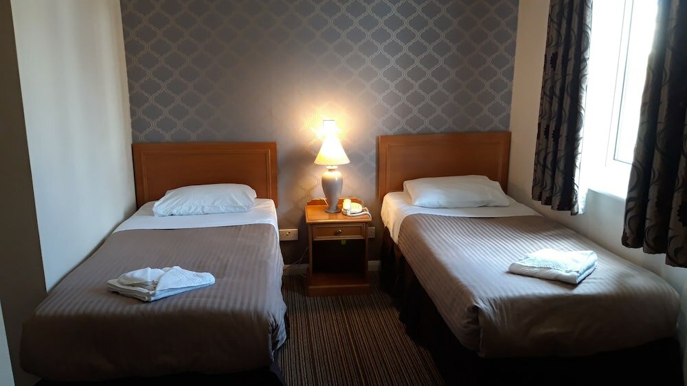 Фото The Croham Hotel