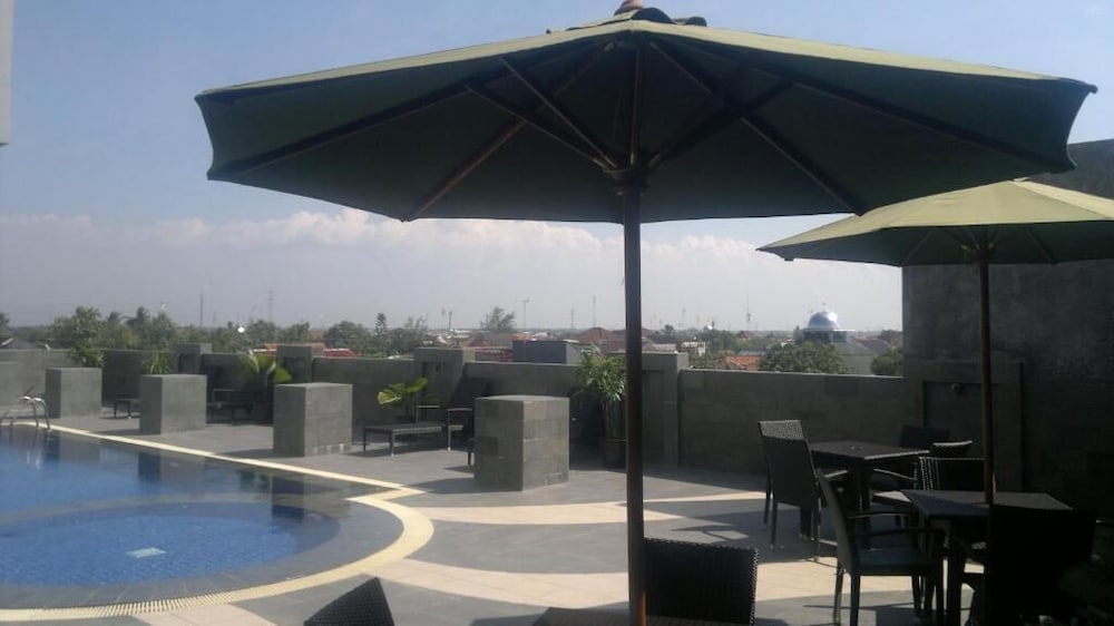 Фото Hotel Dafam Pekalongan