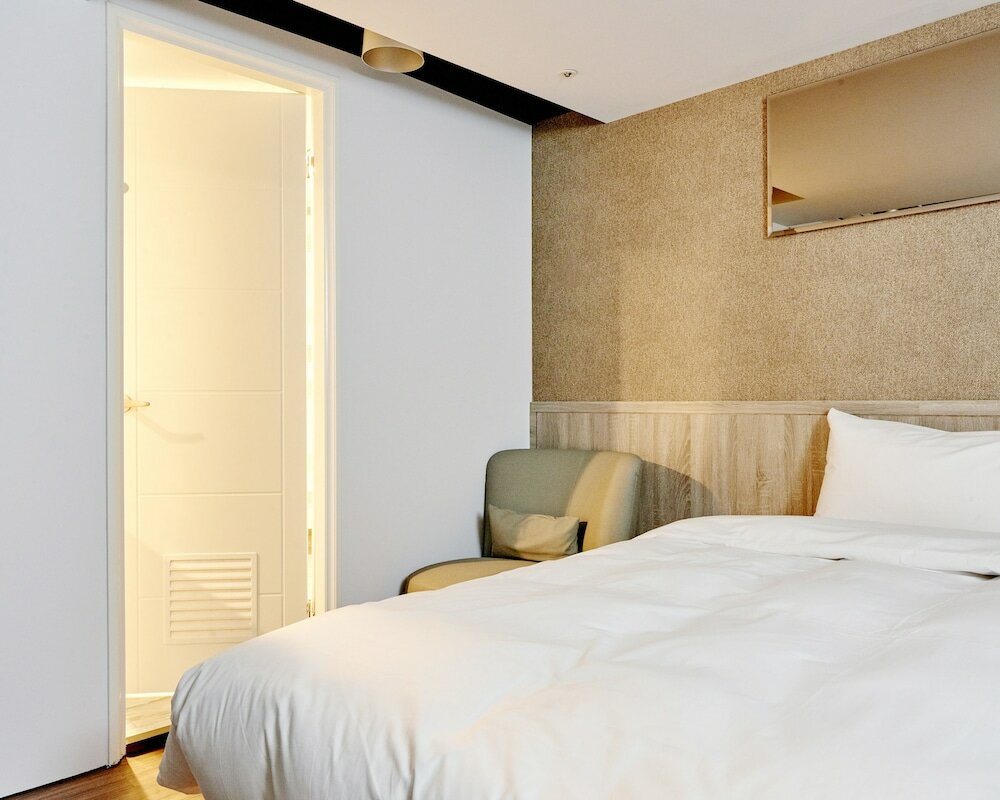 Фото Bon Hotel Taipei